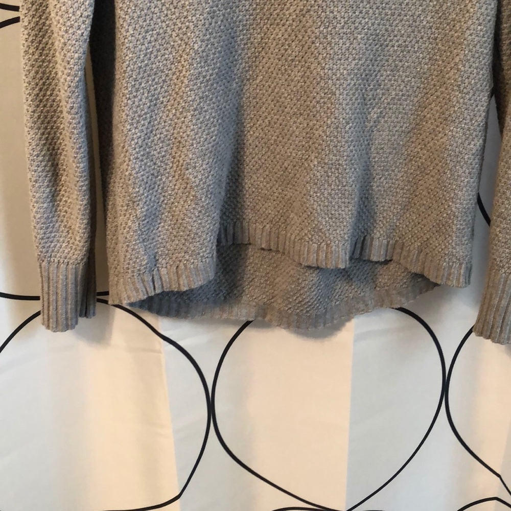 Gray sweater - Picture 2 of 3